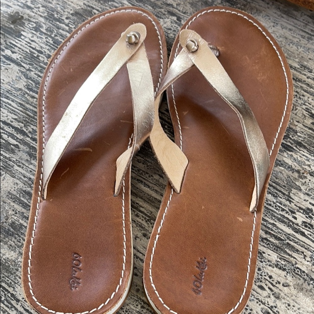 OluKai Gold Flip Flops!